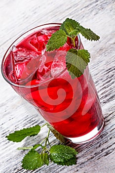 Iced hibiscus tea