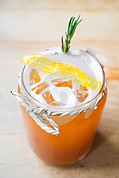 Iced lemon tea