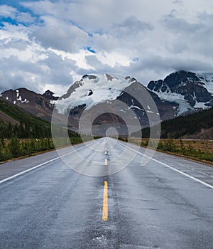 The icefield`s parkway between Banff and Jasper