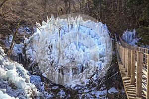 Icicle and suspension bridge