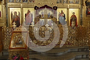 Iconostasis separates nave from apse in Shipchenski monastery