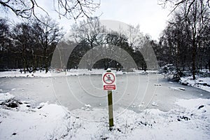 Icy water warning sign