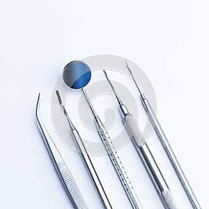 Dentist tools mirror tweezers heidemann patel stopfer sonde caries