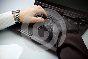 Identity theft on laptop computer
