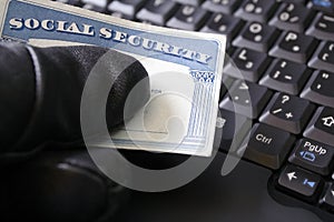 Identita krádež a sociální karta 
