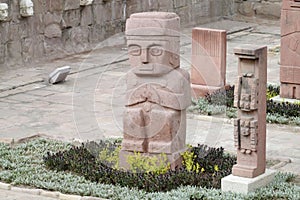 Idol statue from Tiwanaku