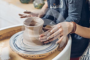 Ids arms making a bowl