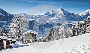 Idilliaco Alpi montagna loggia 