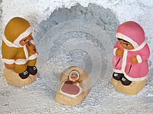 Igloo and Icelandic crib figurines of the Holy Family set photo