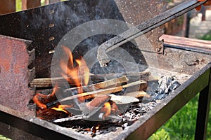 Igniting grill