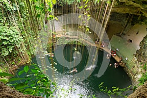 Ik-Kil Cenote photo
