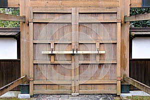 Ikeda shiroatokoen Ancient gate