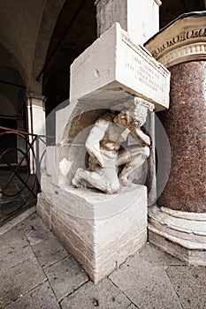 Il Gobbo di Rialto, statue of hunchback in Venice, Italy