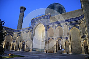 Il mausoleo di Tamerlano alla sera, Samarcanda, Uzbekistan photo