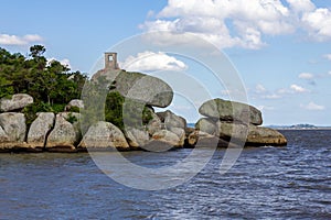 Ilha das Pedras Brancas Island and Guaiba lake