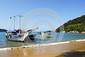 Ilha Grande: Sailboat at coastline near Praia Lopes Mendes, Rio de Janeiro state, Brazil