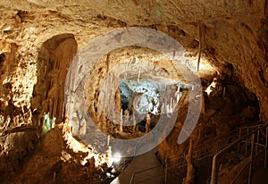 Illuminated active cave