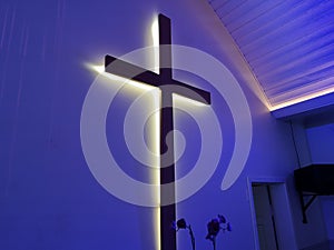 Illuminato attraverso assemblaggio sul parete da Chiesa 