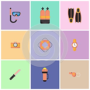 The illustrations are dive equipment icons.