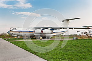 Ilyushin Il-76 plane