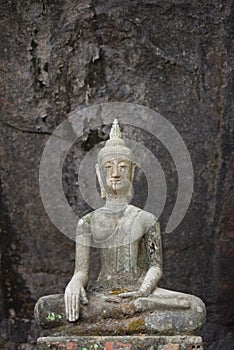 The image of the Buddha statue in Buddhism which is an ancient artifact