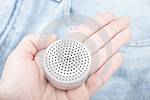 Image of sound speaker hand pocket