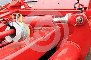 Spring gaskets to adjust the stroke of the hydraulic cylinder