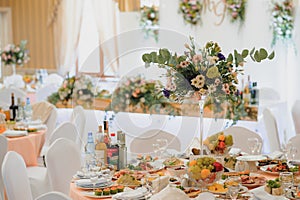 An image of tables setting at a luxury wedding hall