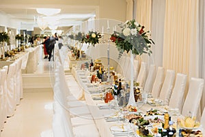 An image of tables setting at a luxury wedding hall