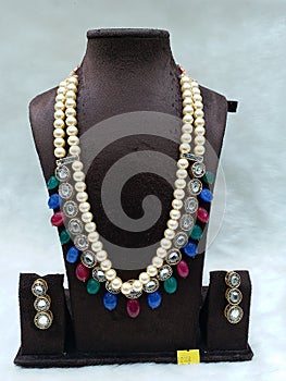 Imitation Jewellery Necklace Set Design which use any ladies and look  New style