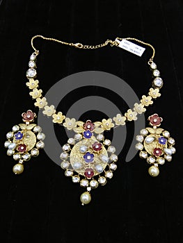 Imitation Jewellery Necklace Set for Ladies and girls