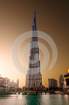 Imposing building of dubai burjkhalifa