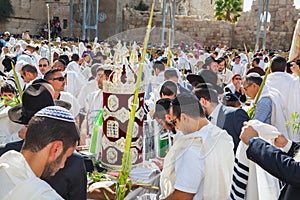 Imposition of a Sefer Torah for prayer