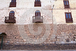 Inca Stone Work Foundation   829810
