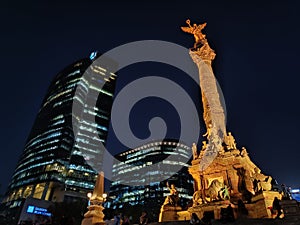 The independence column by night. Mexico city