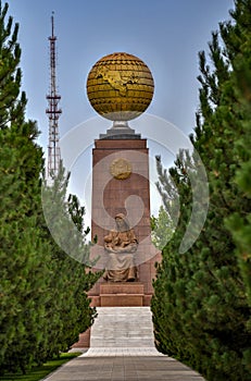 Independence Monument and the Blessed Mother - Tashkent, Uzbekistan