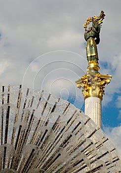 Independence statue photo