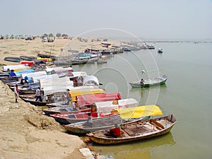 India - Allahabad - boats