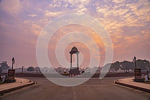 The India Gate is a war memorial located astride the Rajpath, on the eastern edge of the