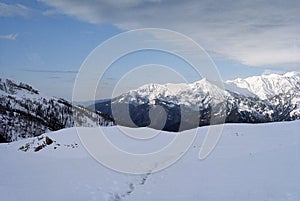 1977. India. Himalaya. The view from Marhi towards the Kulu valley.