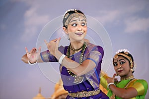 Indian classical dancers