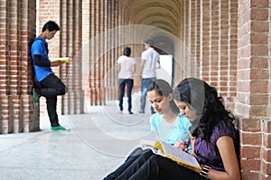 Indiano Università studenti preparazione visita medica 