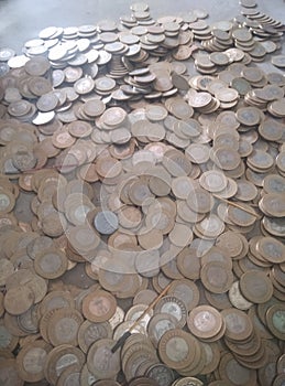 INDIAN CURRENCY TEN RUPI COINS