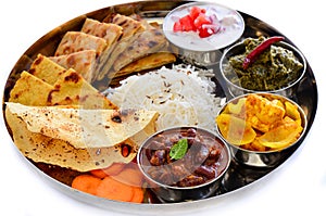 Indian meal-gravy dish served with flatbread