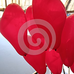 Indian Mel this is a red balloon is very nice