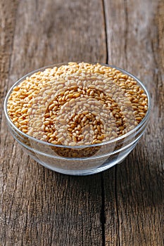 Indian wheat grain ,  Wheat grain in bowl