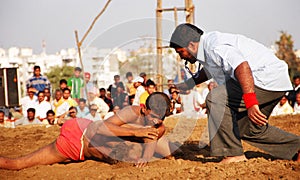 Indian wrestling