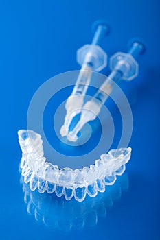 Individual tooth tray for whitening