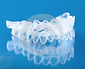 Individual tooth tray for whitening