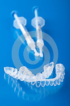 Individual tooth tray for whitening